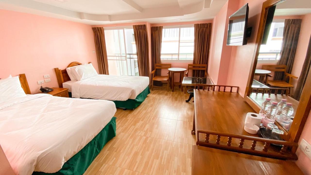 A.A. Pattaya Golden Beach Hotel Esterno foto