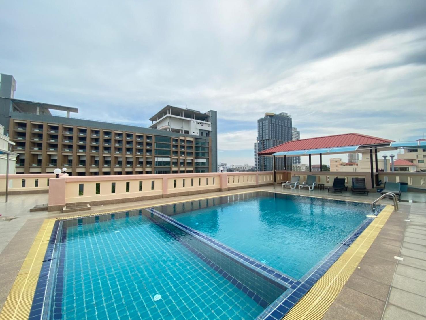 A.A. Pattaya Golden Beach Hotel Esterno foto