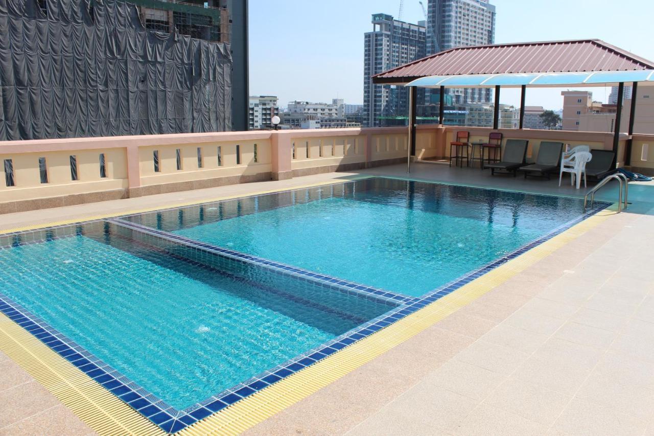 A.A. Pattaya Golden Beach Hotel Esterno foto